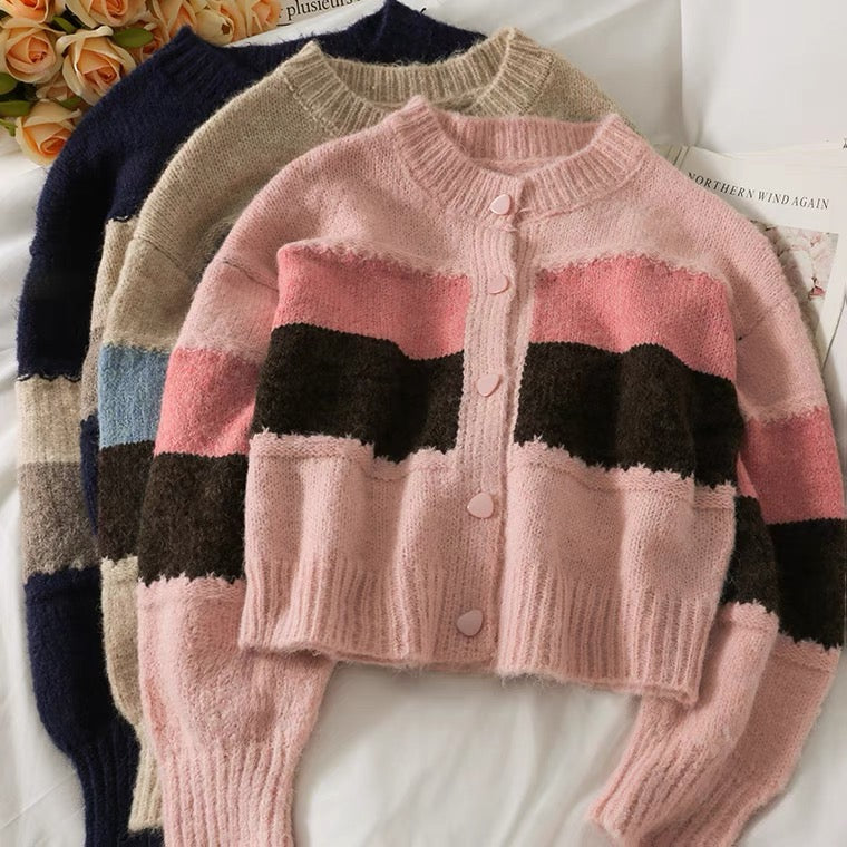 Cardigan en tricot à manches courtes et à boutonnage simple, pull patchwork de couleurs 1447