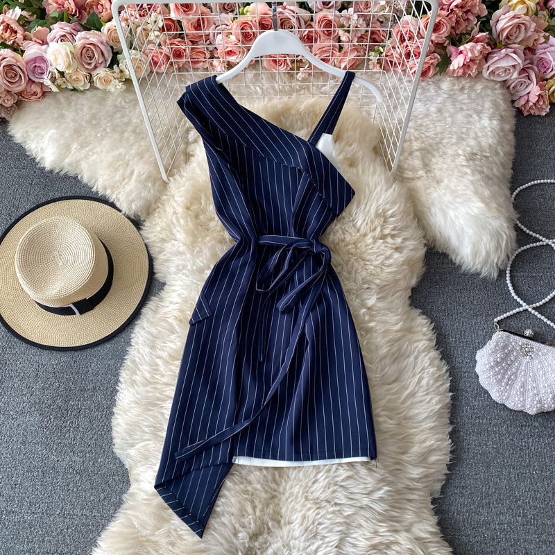 Robe trapèze sexy à bretelles irrégulières et à rayures cousues, coupe slim, épaules dénudées 2883