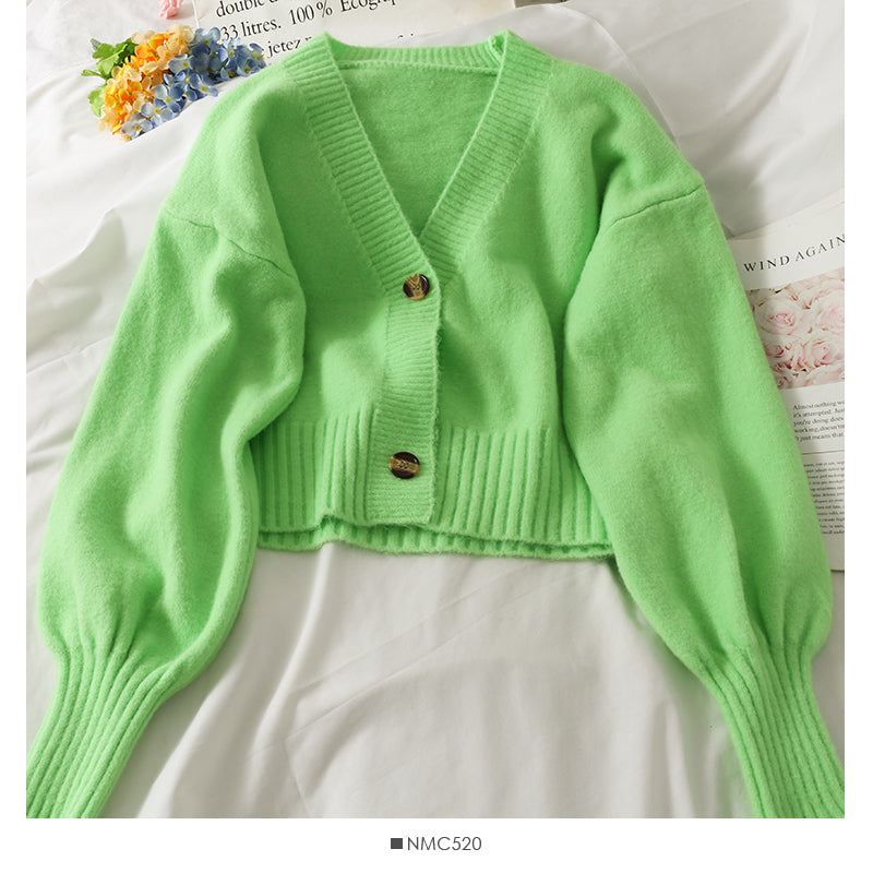 Pull femme petit pull court à deux boutons à manches longues 1880