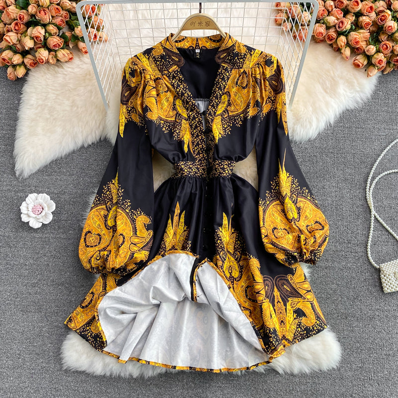 Leichtes Luxus-High-End-Retro-bedrucktes V-Ausschnitt-Blasenärmelkleid 3011