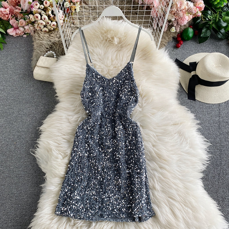 Robe sexy à bretelles fines et à sequins 3140