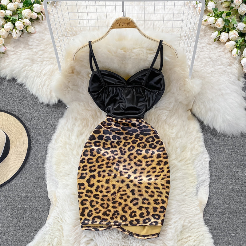 Robe sexy sans bretelles à dos nu et coutures léopard contrastées 3376