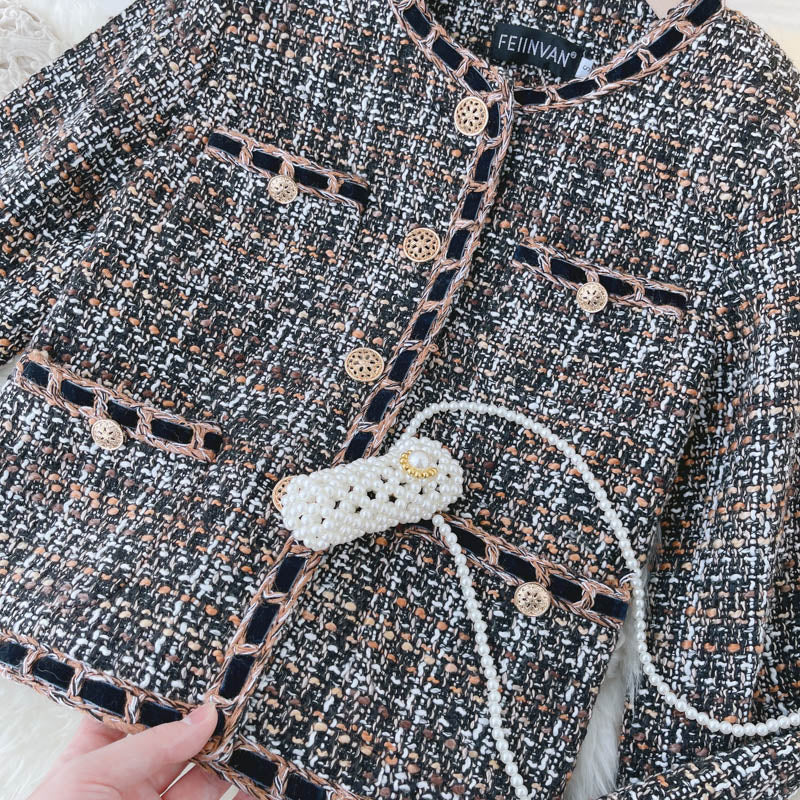 Little girl's autumn coat 1527