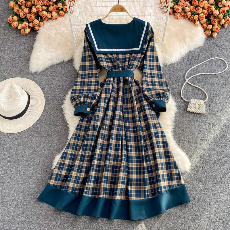 Robe à carreaux col bébé vent doux 3367