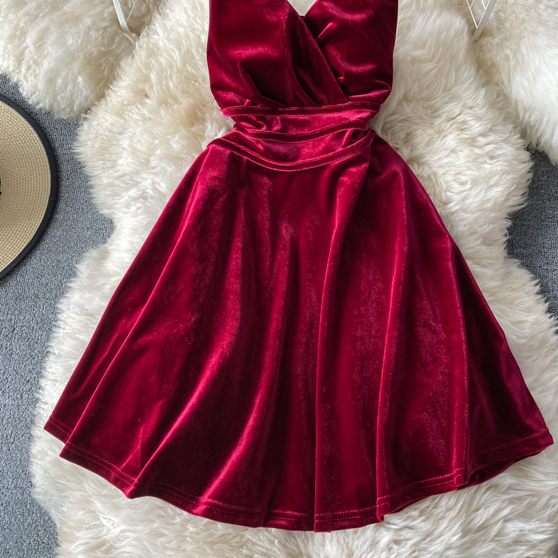 Temperament pleated little man velvet suspender skirt 2763