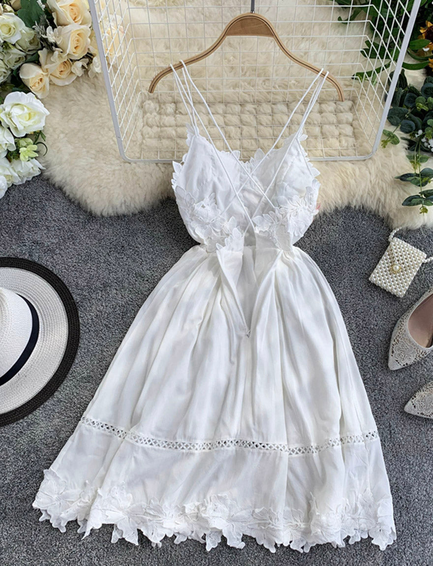 Robe dos nu en dentelle blanche pour fille 1167
