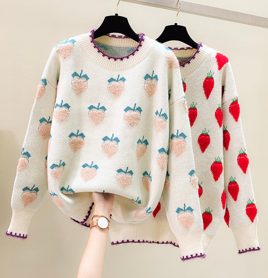 Joli pull ample à fraises 051