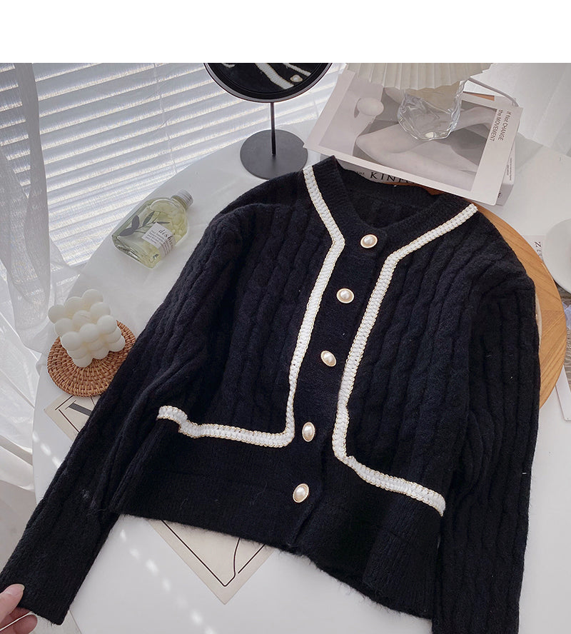 Korean pearl button round neck retro stitching short top 5909