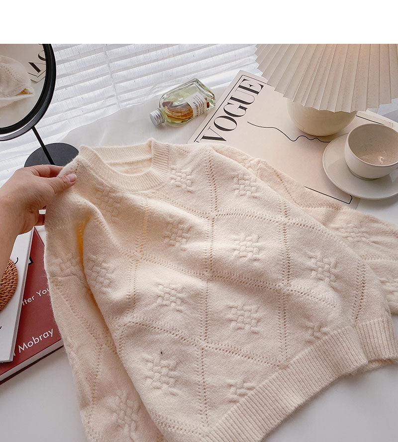 Korean long sleeve sweet foreign style loose short sweater fashion 5878