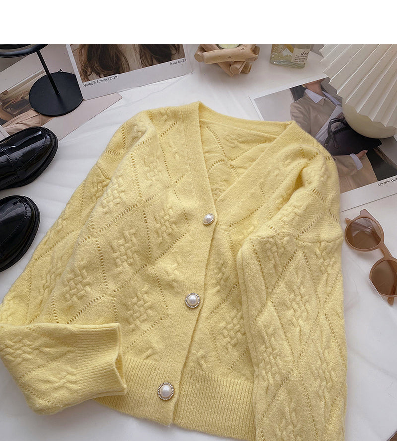 Gentle French retro pearl button V-Neck long sleeve top 6051