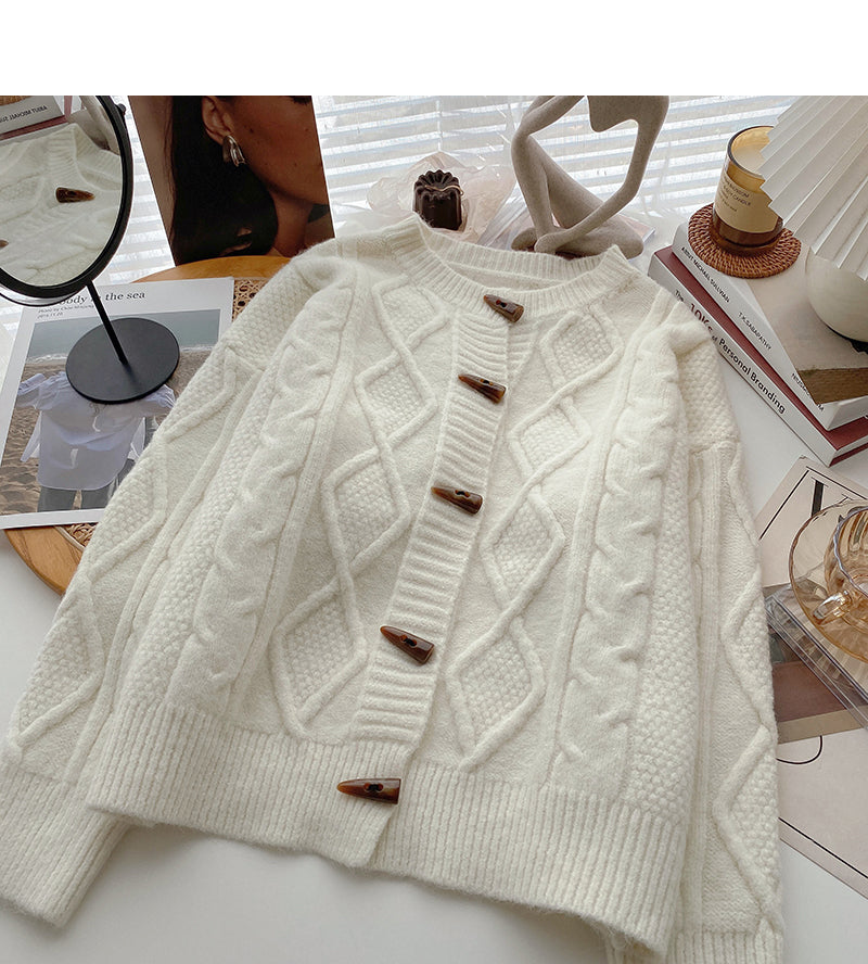 Vintage round neck button top 6039
