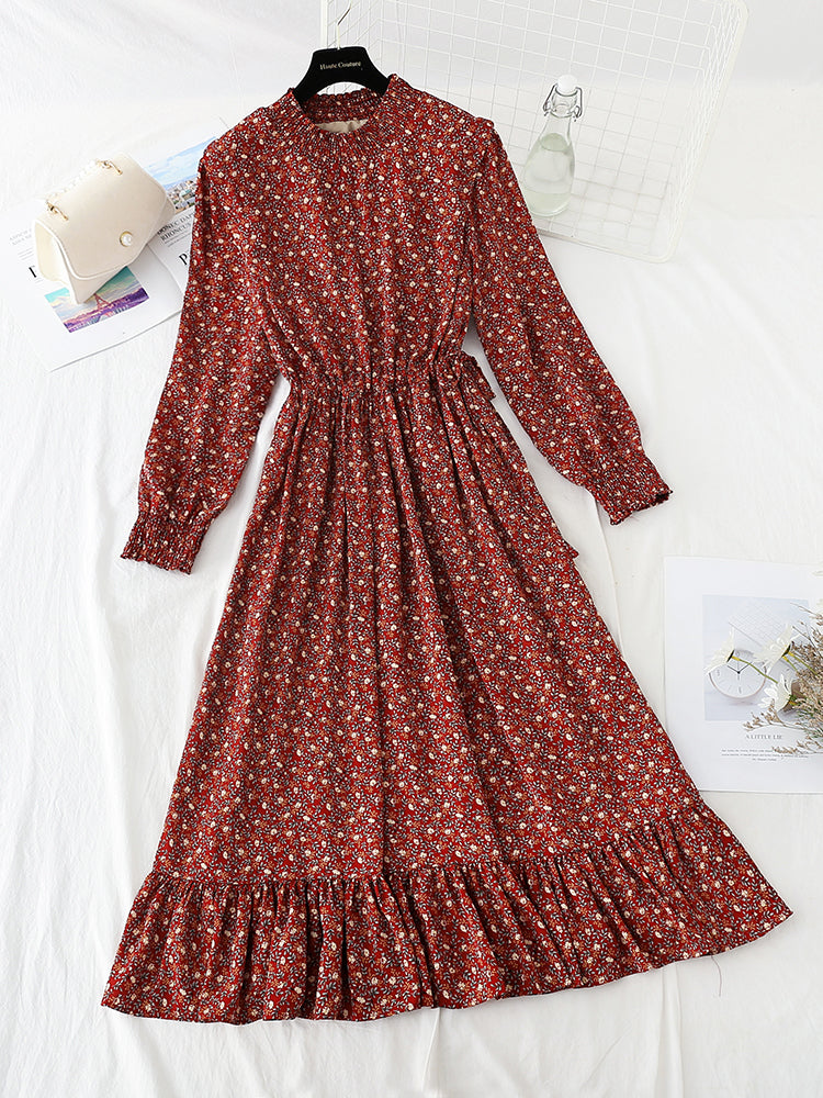 La nouvelle taille à lacets est fine et la jupe à volants 4786