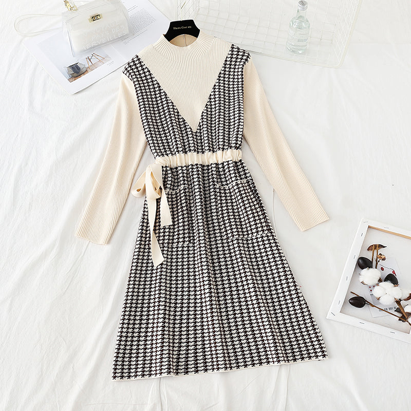 Nouveau modèle mille oiseaux avec robe en laine à fond 4746