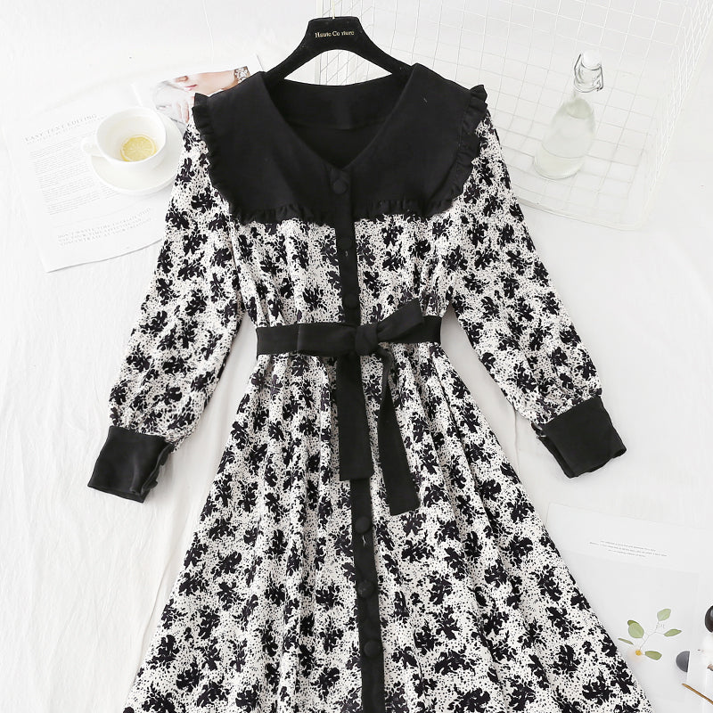 La nouvelle robe à dos en velours côtelé semble fine 4571