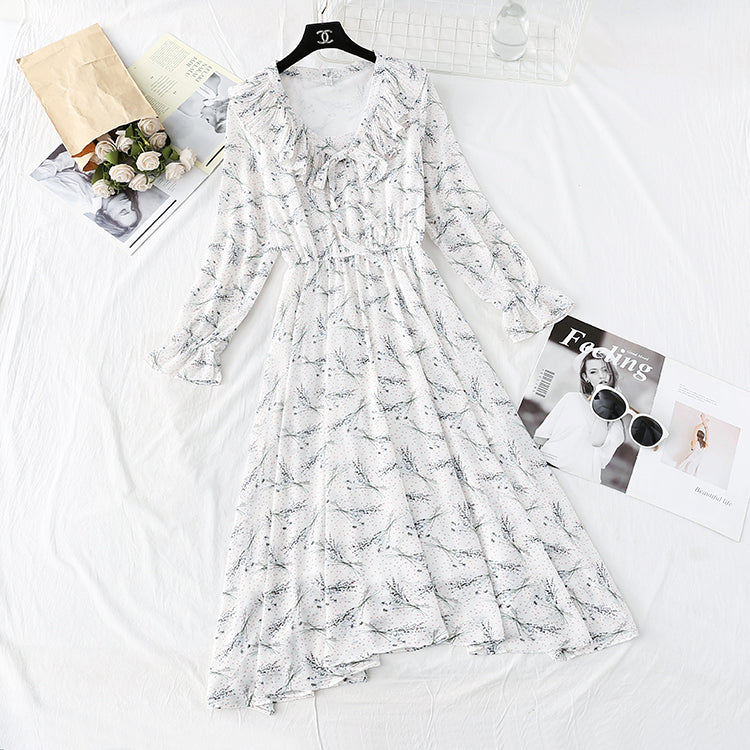 Robe fleurie patchwork en dentelle super féerique rétro française 4002
