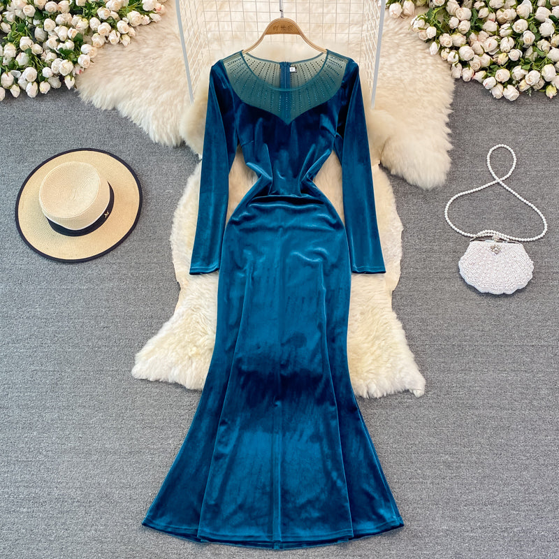 Robe queue de poisson en velours à manches longues et coupe slim 3753