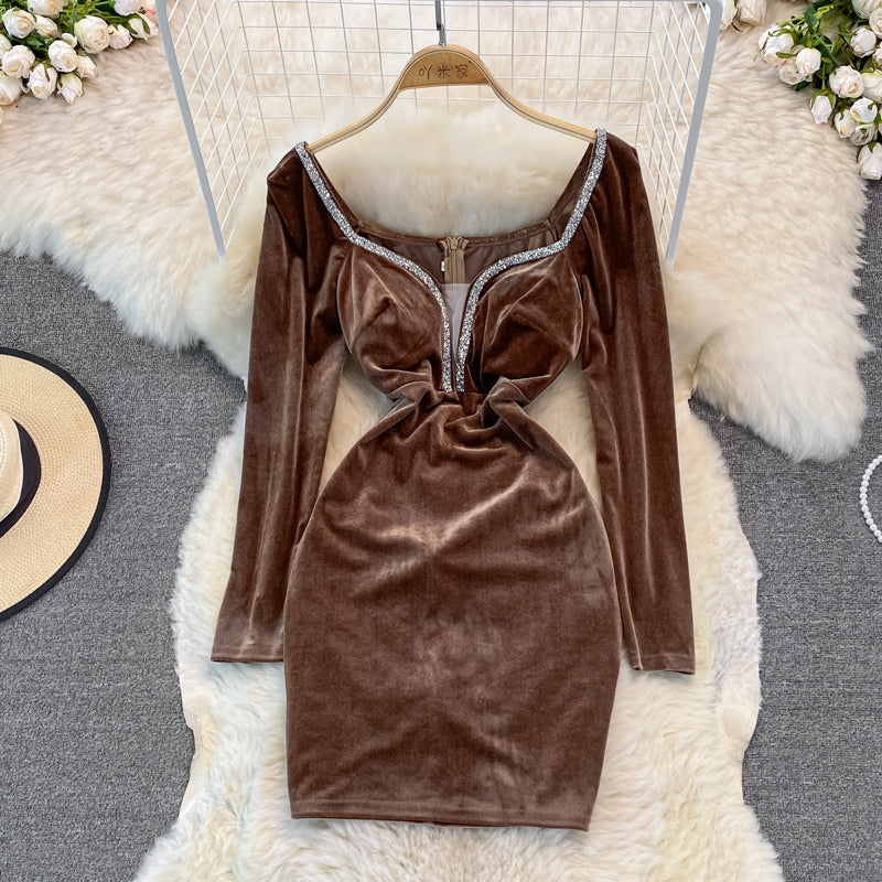 Robe portefeuille sexy en velours avec tempérament diamant, taille fine et hanches 3750