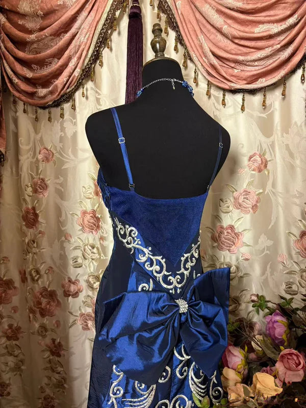Königsblaues Meerjungfrauenkleid aus Satin mit aufwendiger Silberstickerei, große Schleife am Rücken, festliches Abendkleid gh6586