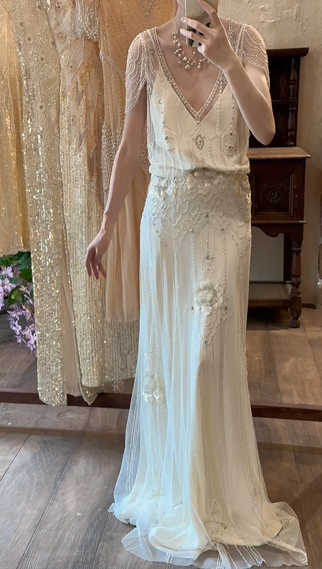 Ivory White 1920s Gatsby Vintage Wedding Gown, Deep V‑Neck Tulle Cape Sleeves Heavy Hand‑Beaded Column Mermaid Bridal Dress gh9078