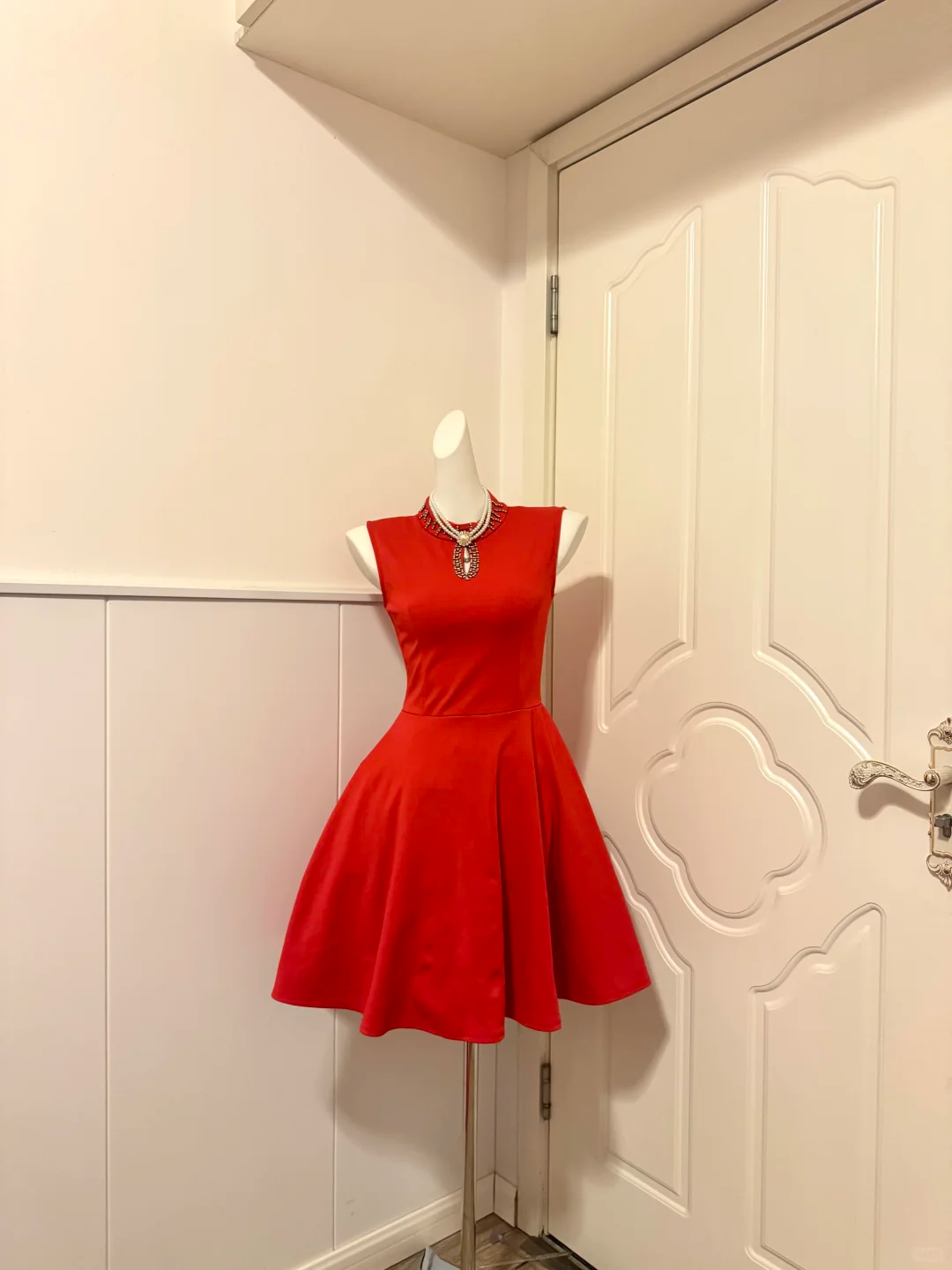 Red Sleeveless Short Cocktail Dress, Beaded High Neck A‑Line Flare Homecoming Party Gown gh9172