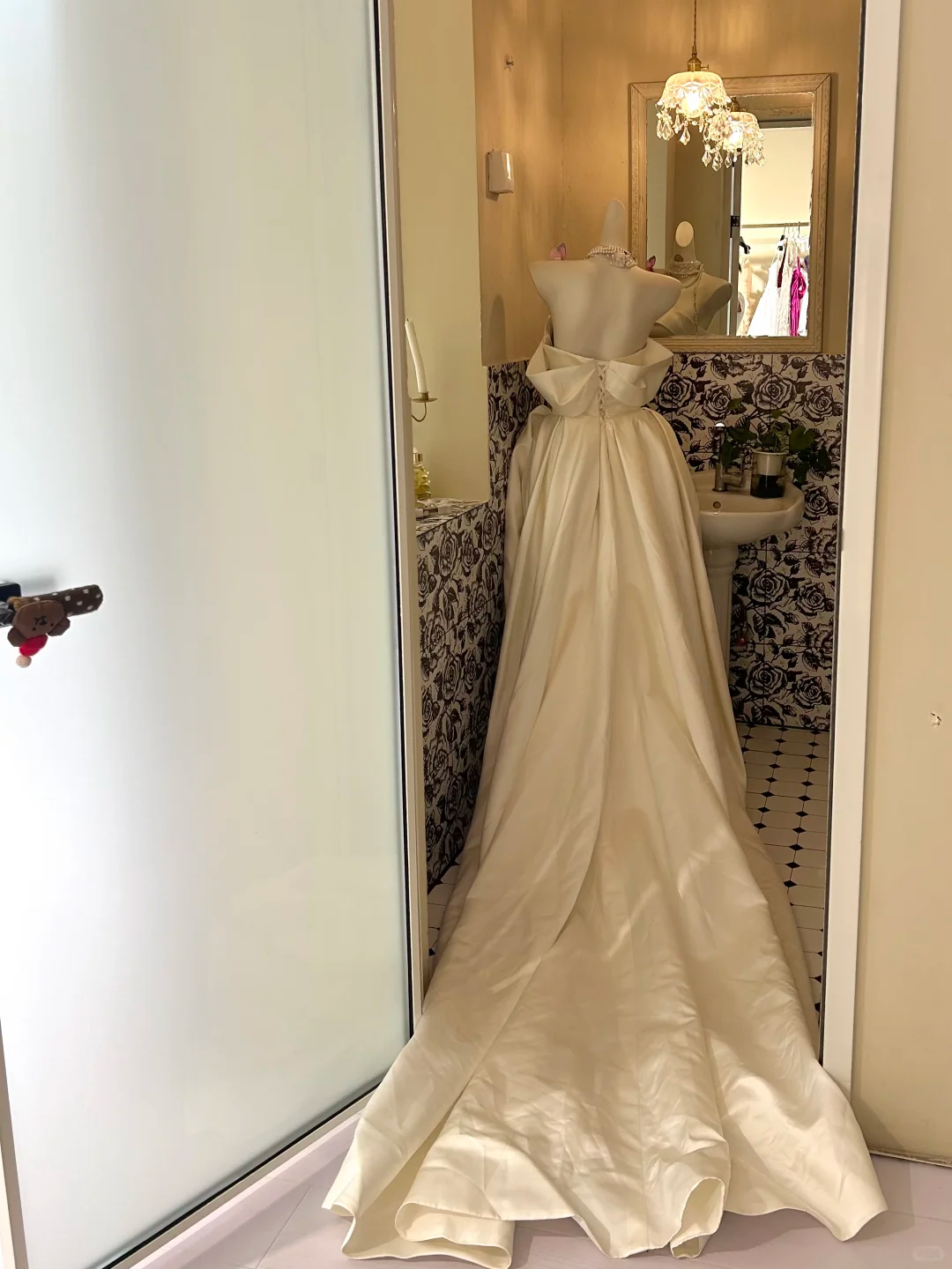 Ivory Satin Strapless Waist-Cinched Full Flared Skirt Romantic Dress, Wedding Gown gh7645