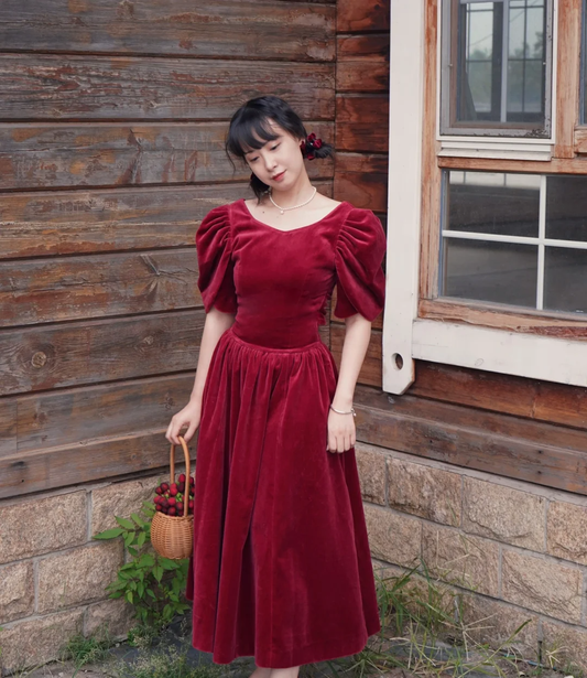 Elegant Vintage Burgundy Puff Sleeve Fitted Waist Prom & Evening Party Dress gh8493