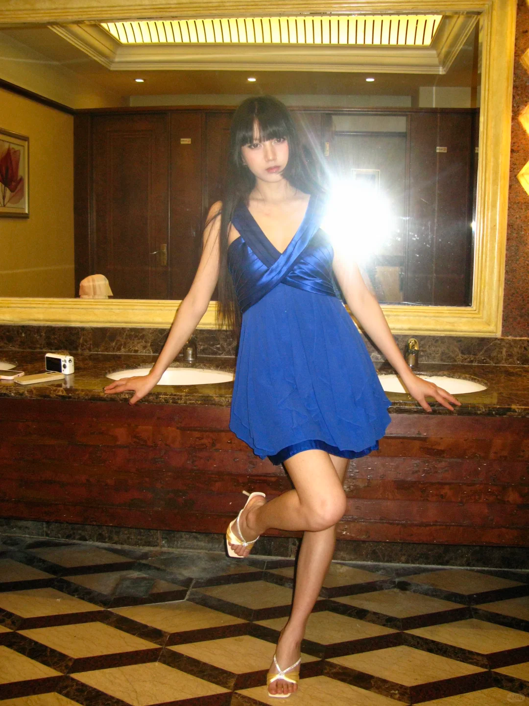 Royal Blue Vintage Spaghetti Strap V-Neck Fitted Waist Elegant Prom & Evening Party Dress gh8379