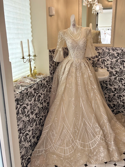 Light Apricot Vintage Elegant Waist-Cinched Figure-Flattering Full Flared Skirt Long Romantic Dress, Wedding Gown gh7749