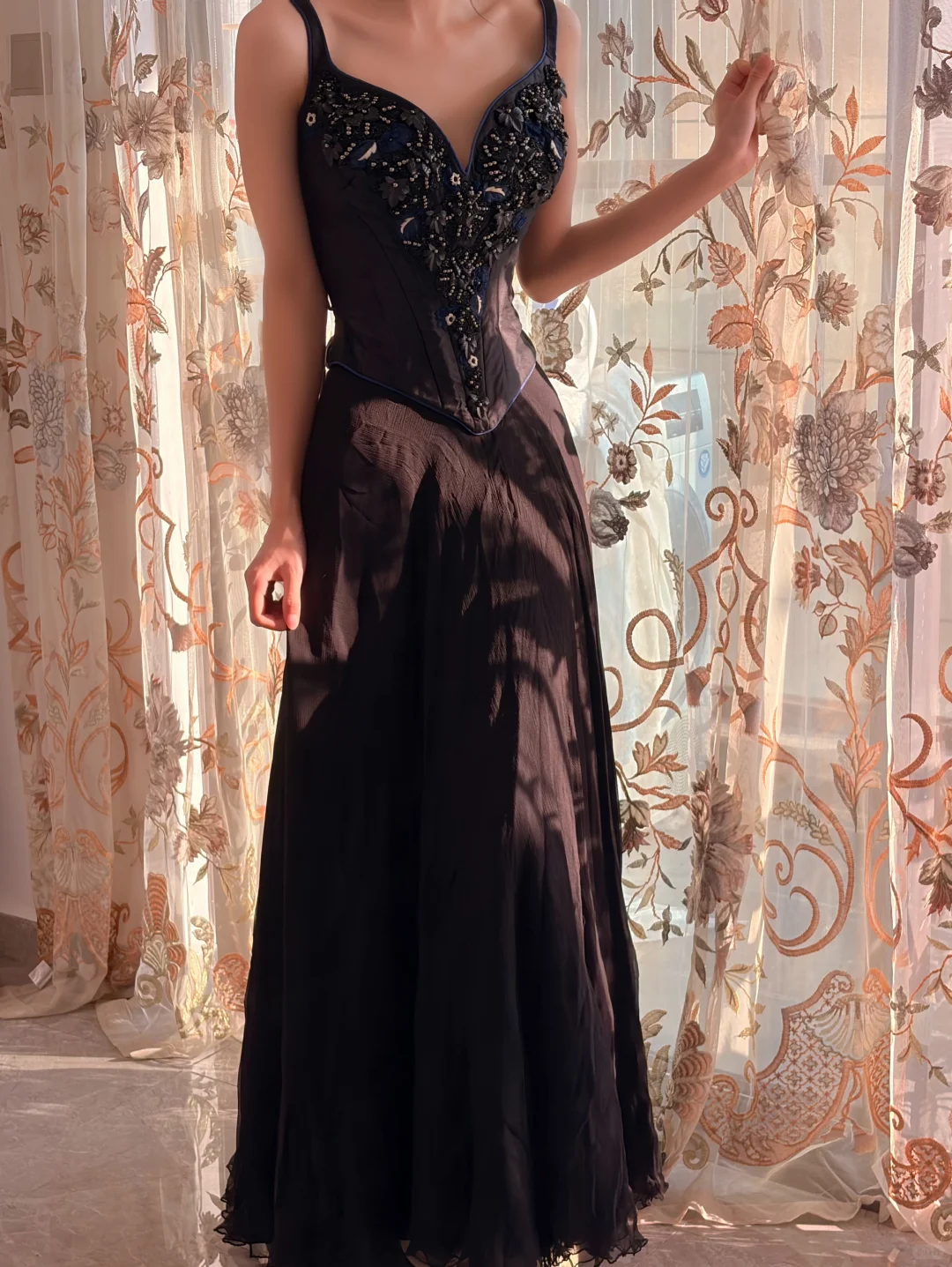 Black V-Neck Spaghetti Strap Long Evening Gown, Corset Bodice Floral Beaded Prom Dress gh9288