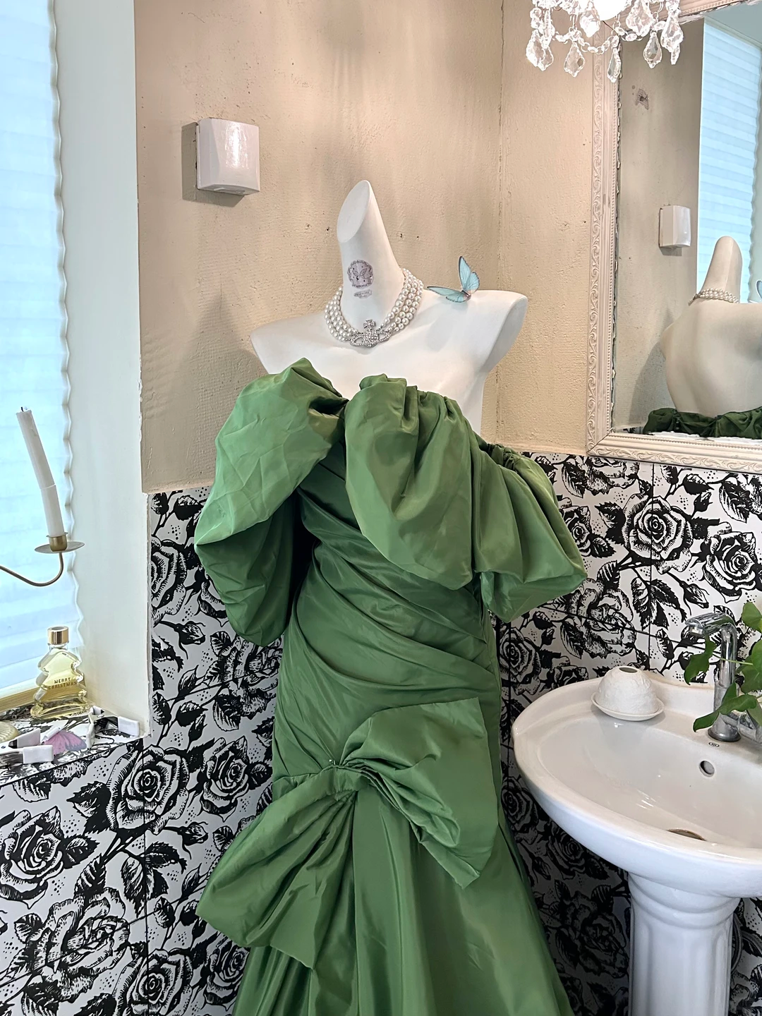Green Strapless Soft Neckline Waist-Cinched Fitted Ruched Mermaid Skirt Long Romantic Dress gh7624