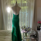 Grün, wunderschön glänzend, modisch, elegant, zarte Spitze, Perlenbesatz, lang, Satin-Chiffon, Ballkleid, Abendkleid für Geburtstage/Hochzeitsgäste/Urlaubspartys, Ballkleid, Valentinstags-Date-Kleid, gh4037