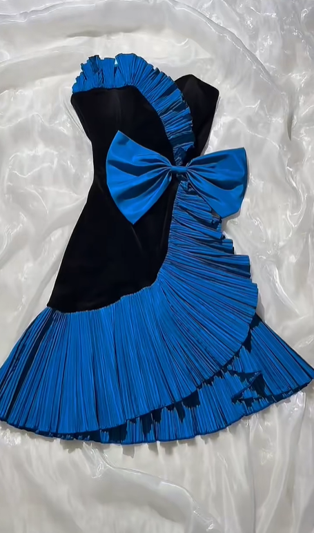 Vintage Luxury Strapless Prom & Evening Party Dress, Black Bodice with Blue Skirt gh8532
