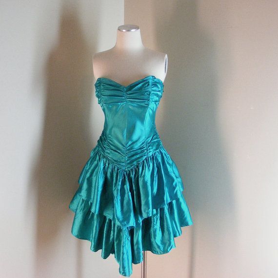 ✨Girlhomeshops - Robe de soirée courte en satin bleu tendance gh4993