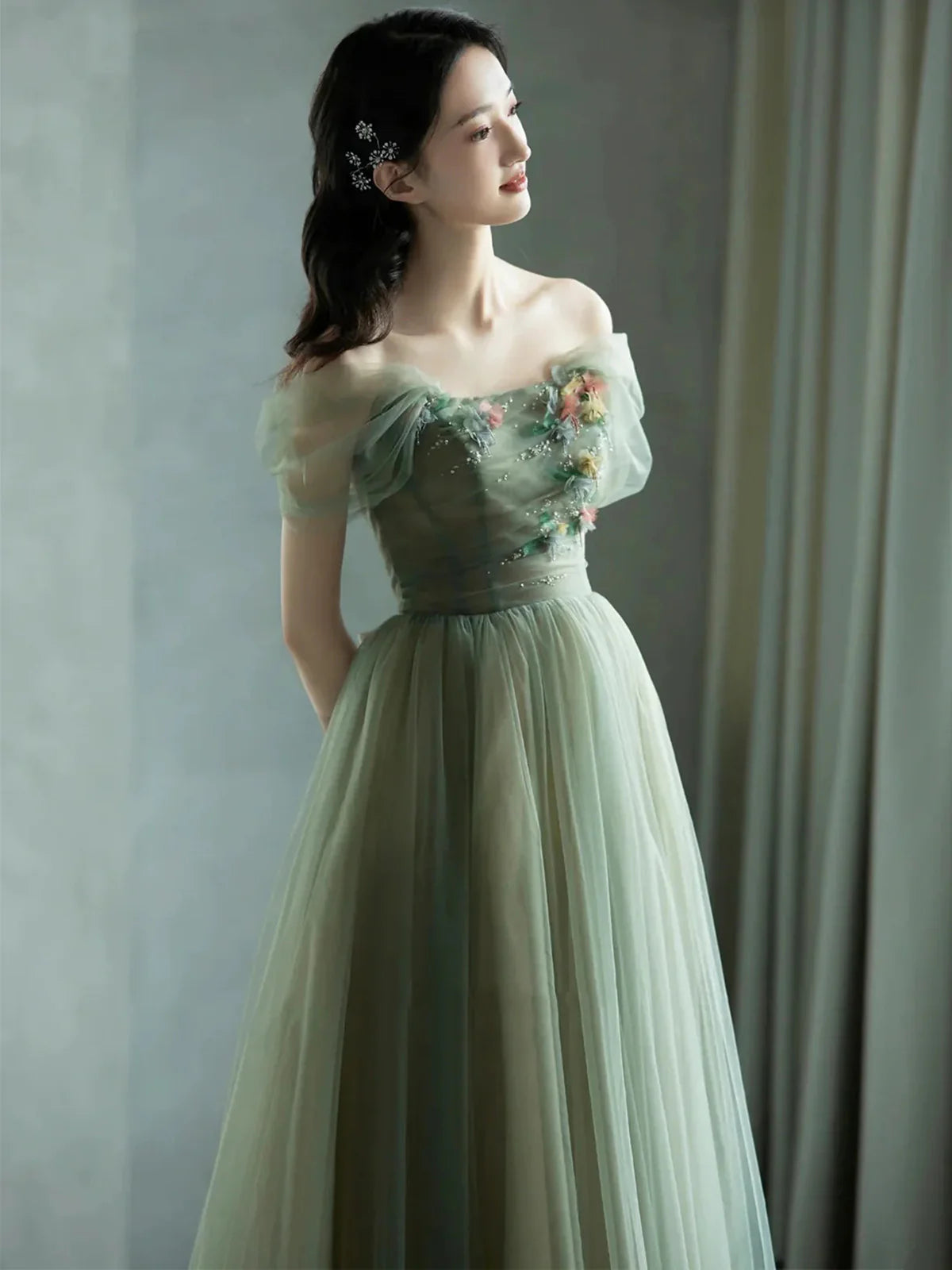 Grünes, wunderschönes, bezauberndes, langes Tüllkleid mit Blumenapplikationen, formelles Ballkleid, Abendkleid, Partykleid gh2530