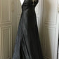 ✨🖤Robe de soirée longue en satin à col en V profond et perles noires, style cygne noir vintage Downton Abbey gh4390
