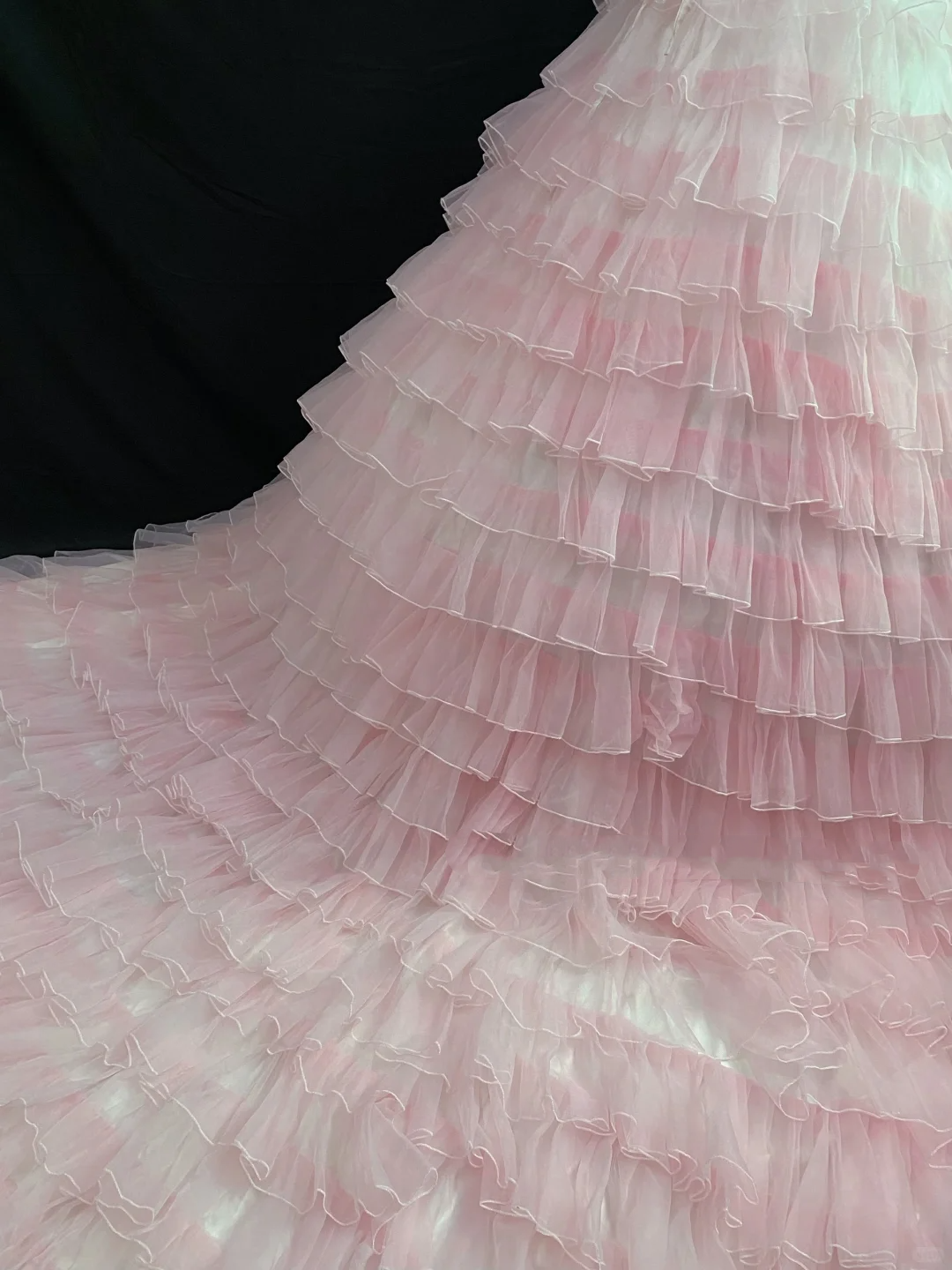 Gradient Blush Pink Strapless Wedding Dress, Fitted Waist, Long Tiered Cake Skirt gh8272
