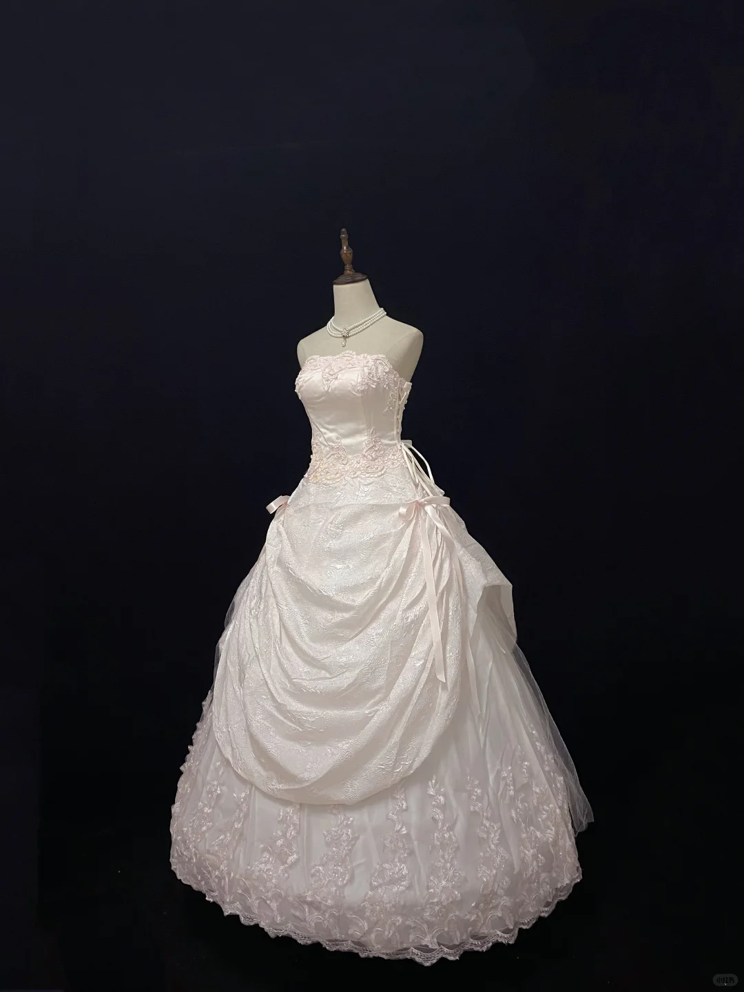 Blush Pink Strapless Romantic Gown With Lace, Cinched Waist & Vintage Voluminous Princess Skirt, Wedding Dress & Bridal Gown gh8142