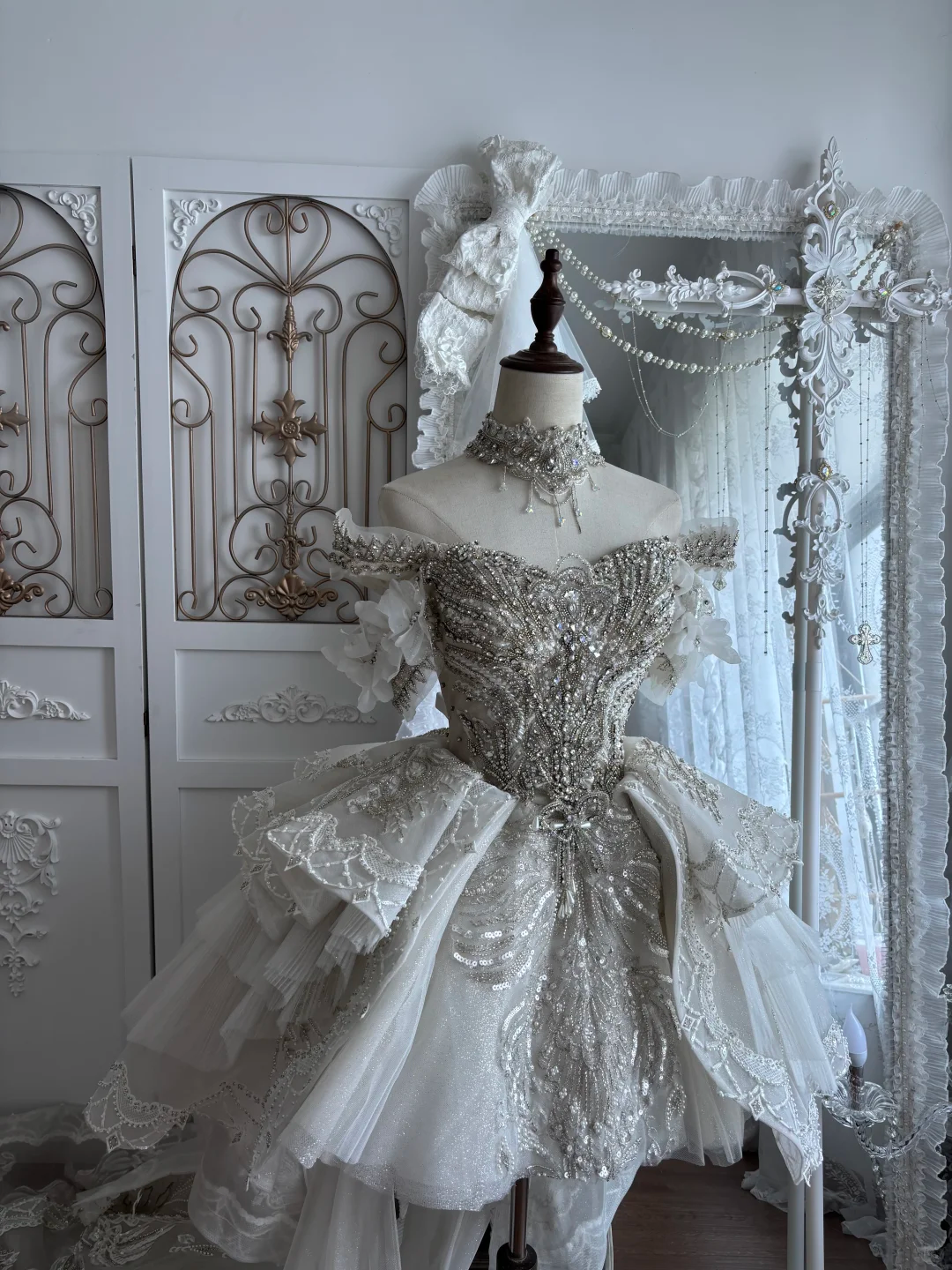 White One Shoulder Gown with Silver Beadings, Waist-Cinched Design & Floor-Length Train Skirt, Prom Gown, Evening Gown & Bridal Wedding Gown gh7354