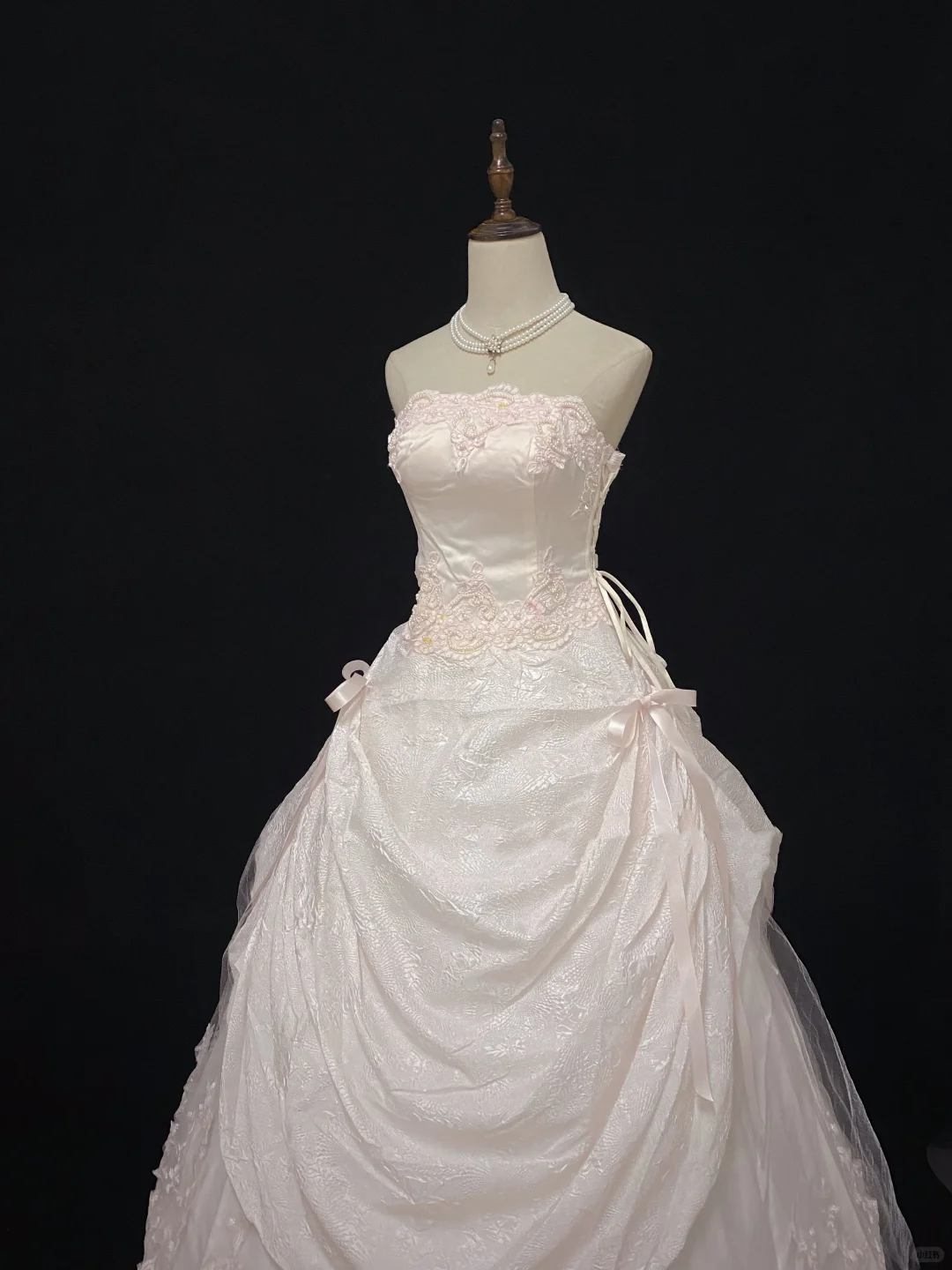 Blush Pink Strapless Romantic Gown With Lace, Cinched Waist & Vintage Voluminous Princess Skirt, Wedding Dress & Bridal Gown gh8142