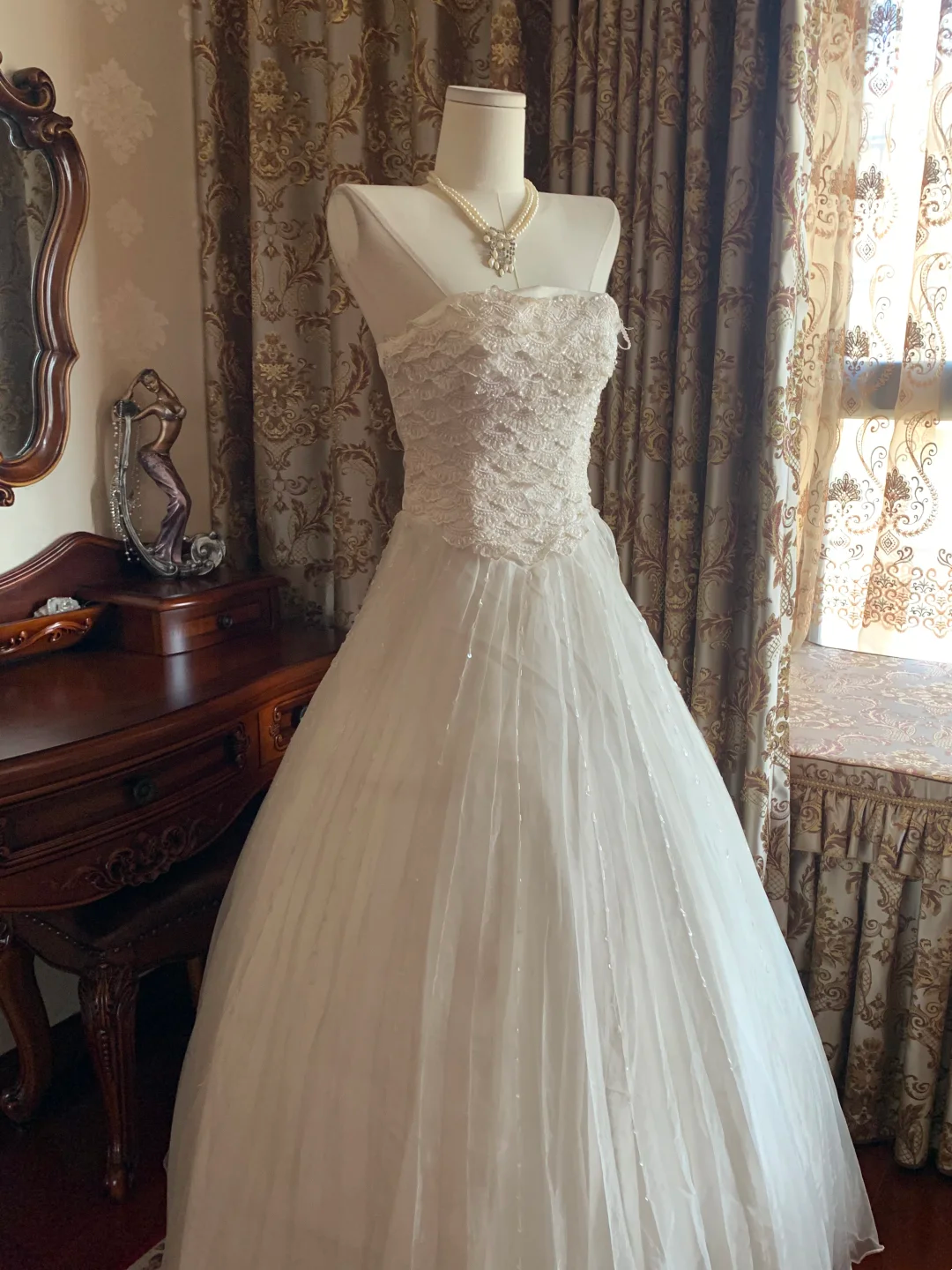 White Strapless Fitted Waist Voluminous Skirt Prom Gown, Birthday Party Dress, Wedding Bridal Gown gh7273