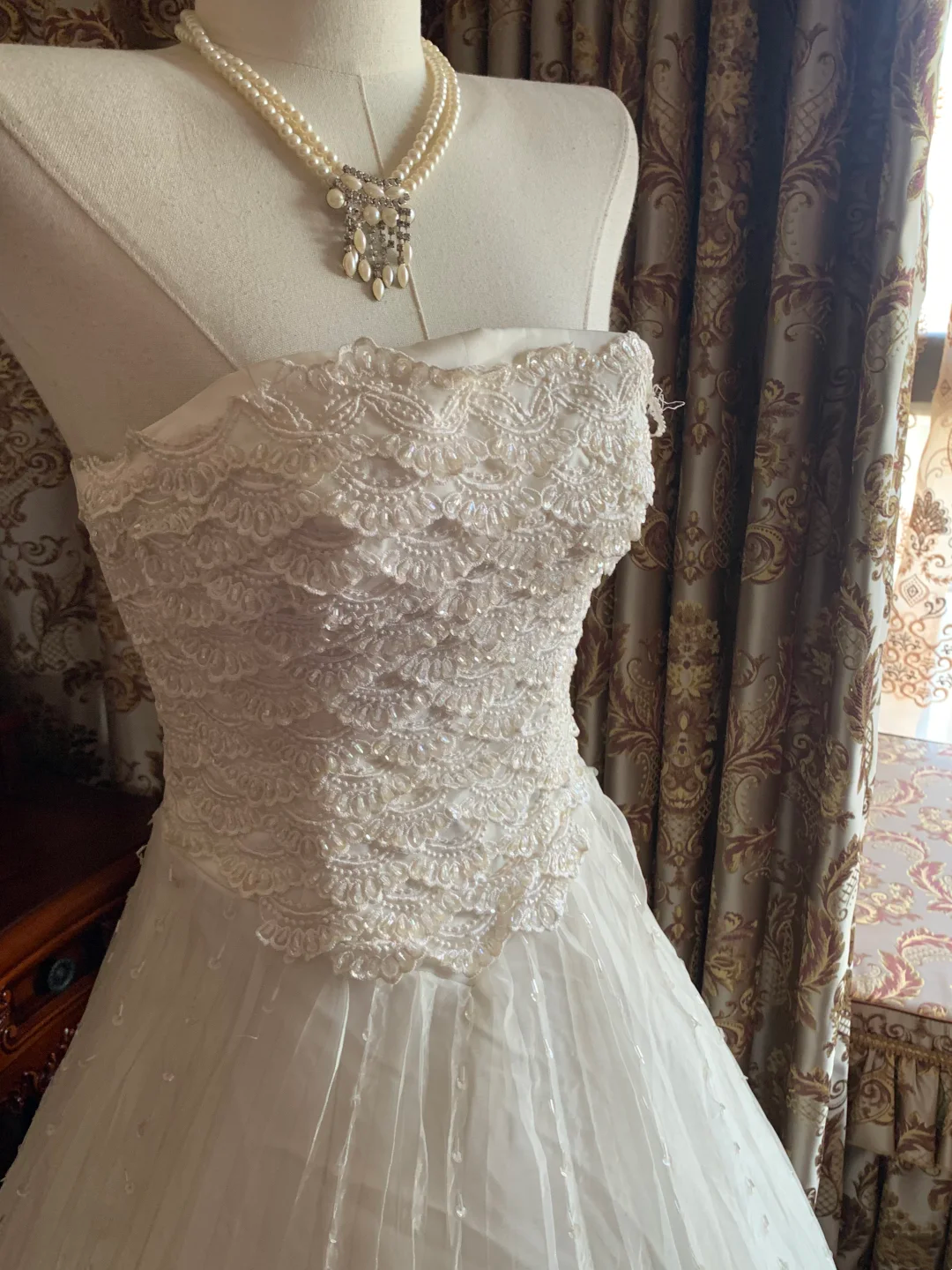 White Strapless Fitted Waist Voluminous Skirt Prom Gown, Birthday Party Dress, Wedding Bridal Gown gh7273
