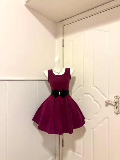 Plum Purple Velvet Sleeveless Short Cocktail Dress, Round Neck Black Rhinestone Bow Sash A‑Line Homecoming Party Gown gh9171