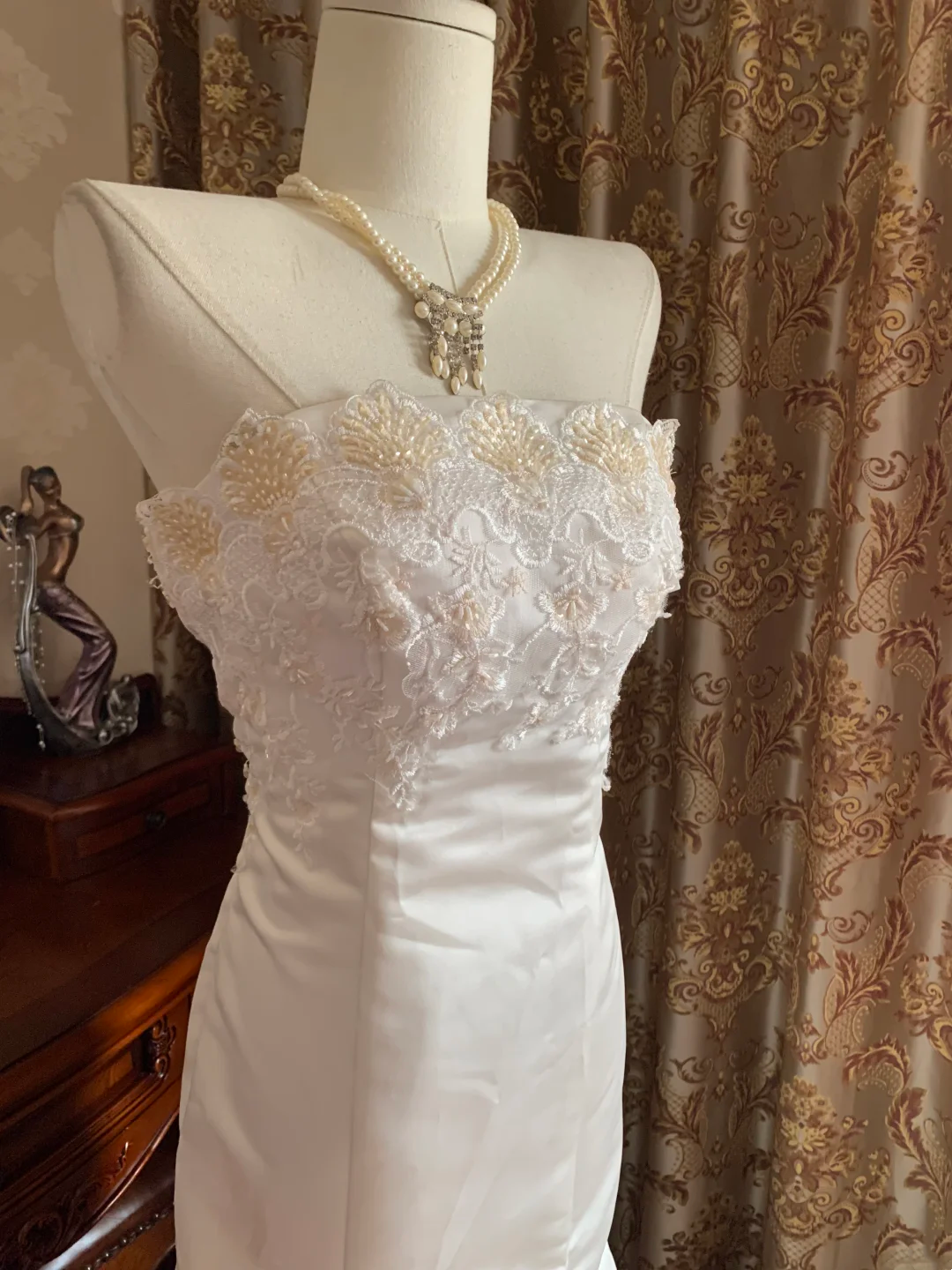 White Strapless Waist-Cinched Slim Mermaid Elegant Prom Dress, Graduation Gown, Wedding Dress gh7245