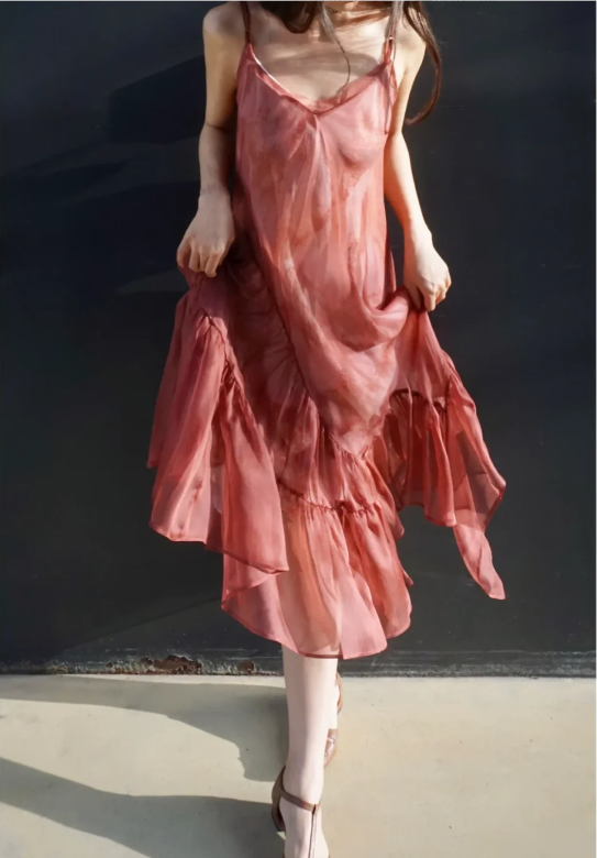 Dusty‑Rose Tie‑Dye Slip Midi Gown, V‑Neck Thin Spaghetti Straps, Flowy Chiffon Fabric, Asymmetrical Diagonal‑Cut Ruffle Skirt, Uneven Hanky Hem, Draped Crinkle Texture, Bohemian Vacation Photoshoot Evening Dress gh8859