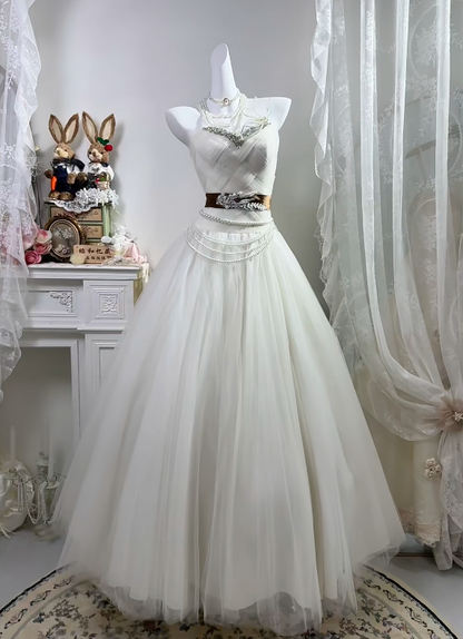 White Strapless Wedding Dress, Ruched Bodice With Beaded Rhinestone, Vintage Brown Embroidered Sash Multi Pearl Chain Voluminous Tulle A-Line Bridal Gown gh9267