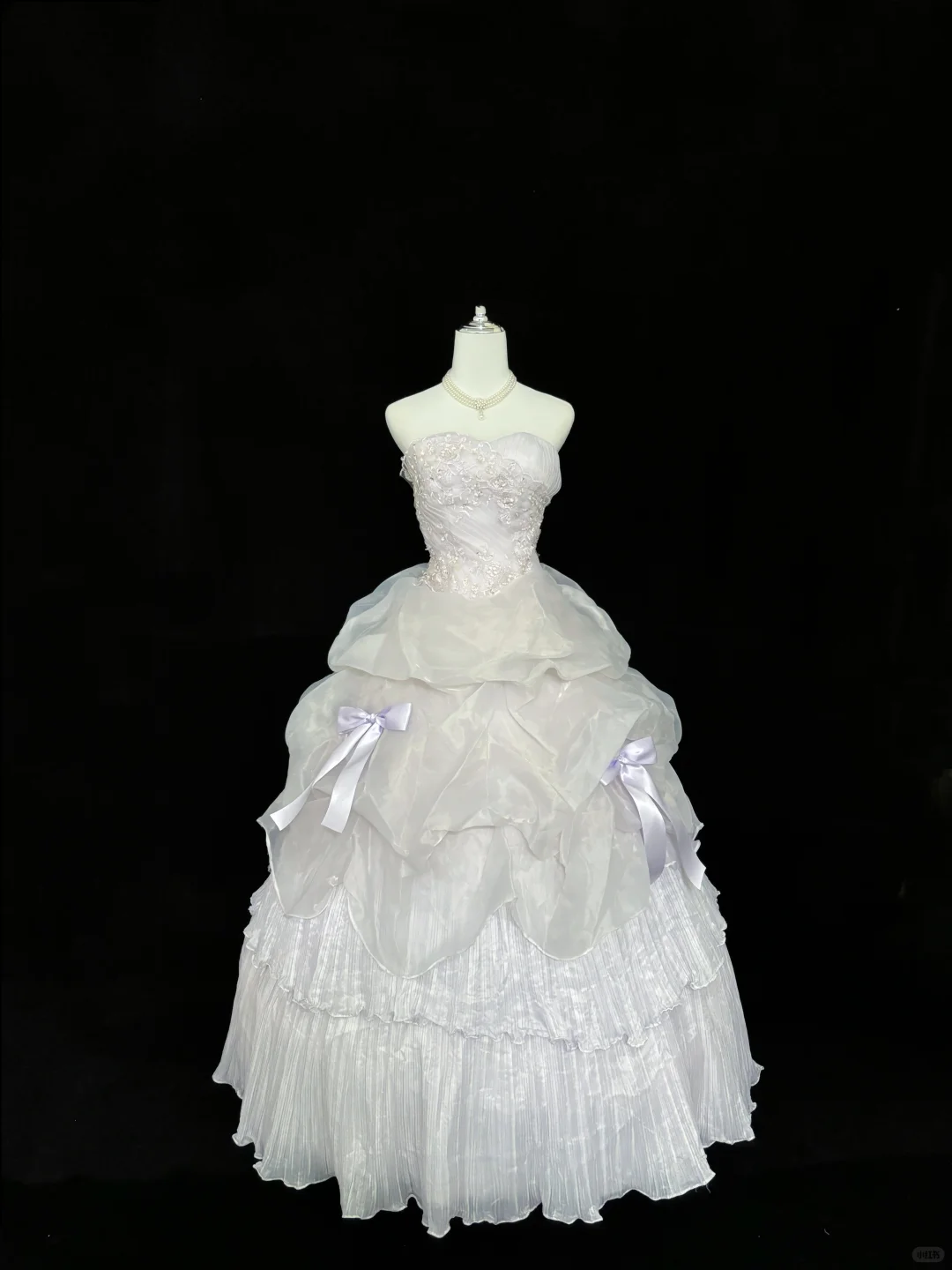 Lavender Strapless Cinched Waist Luxurious Voluminous Skirt Vintage Romantic Dress, Wedding Gown gh8012