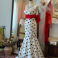 Retro-Meerjungfrauenkleid mit Bandeau-Ausschnitt und schwarz-weißen Polka-Dots: Roter Schleifengürtel, taillierter, ausgestellter Rock, festliches Abendkleid gh6576