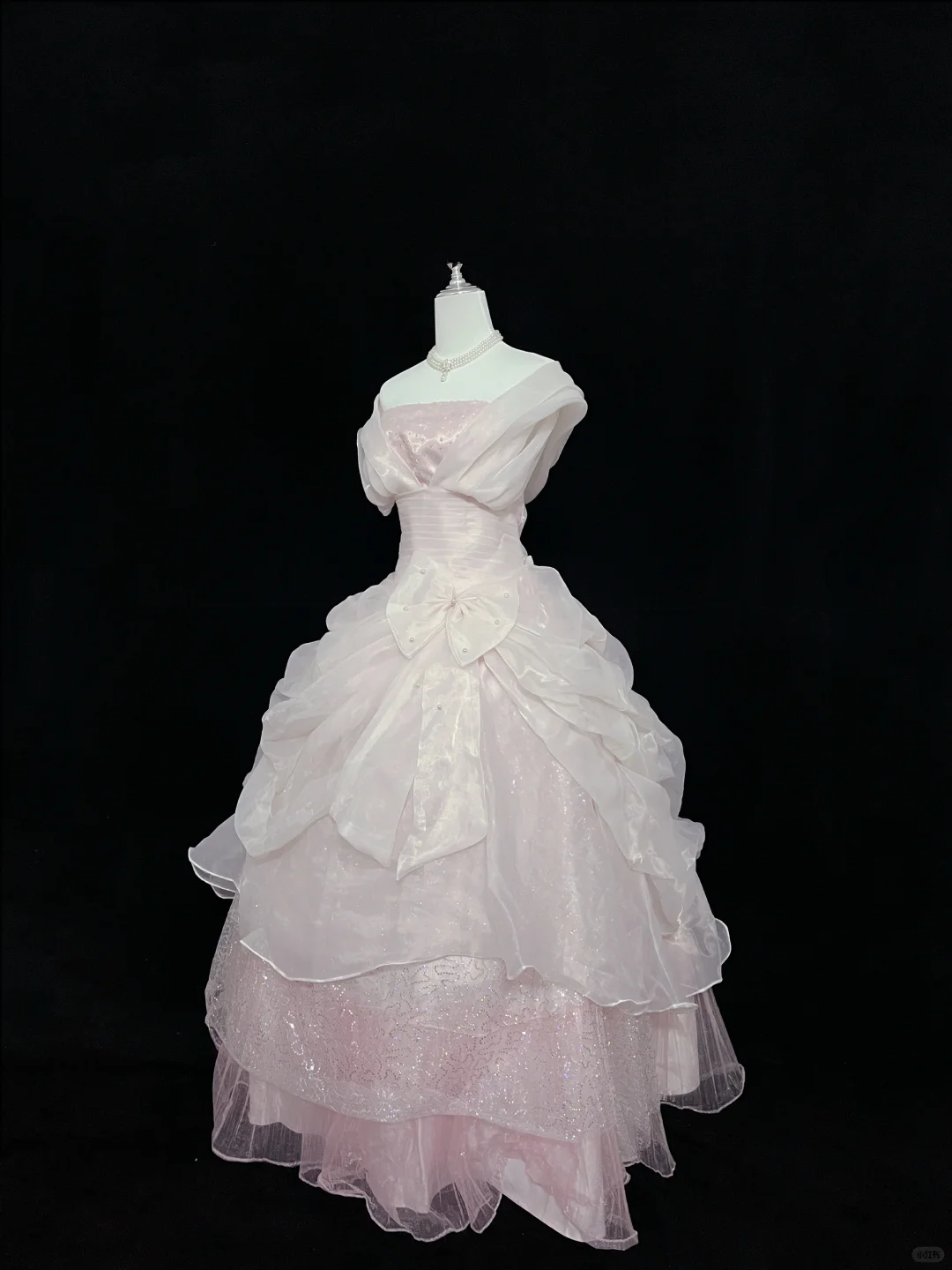 Blush Pink Vintage Neckline Cinched Waist Bow Voluminous Princess Skirt Romantic Dress, Wedding Gown gh8063