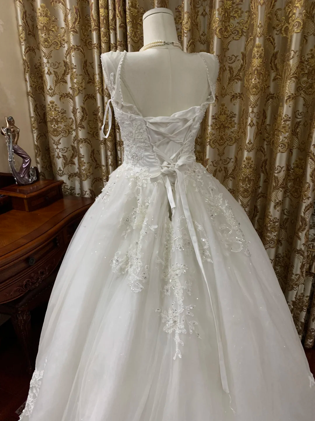White Vintage Sleeveless Waist-Cinched Puffy Skirt Prom Dress, Graduation Gown, Wedding Dress gh7248