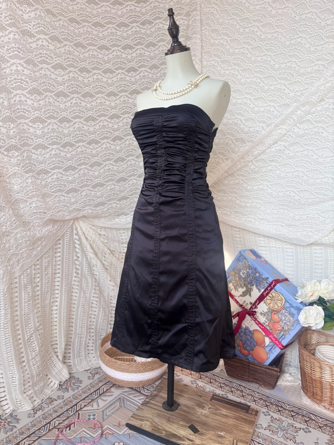 Black Strapless Waist-hugging Fitted A-Line Party & Evening Gown gh7144